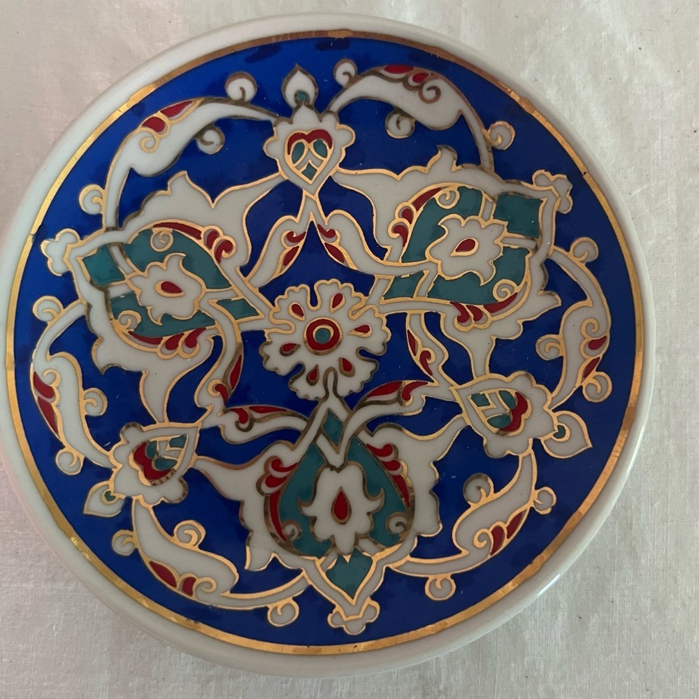 🎉HP🎉 Small Bavaria Style Porcelain Plate Hand Made 1993 Vintage Antique